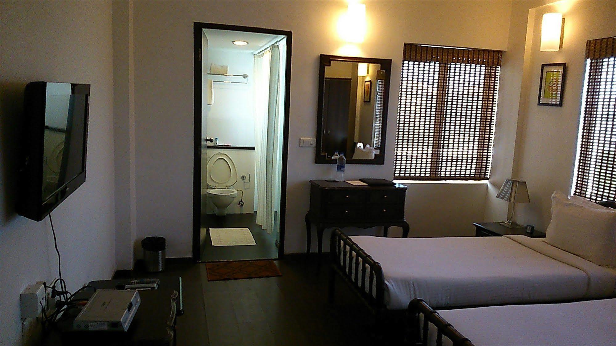 Perfect Haven At Omr Hotel Chennai Exterior photo